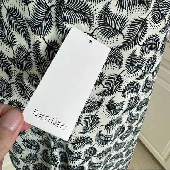 Karen Kane Leaf Print Asymmetric Hem Tunic Tank Top Size S NWT - Picture 7 of 8